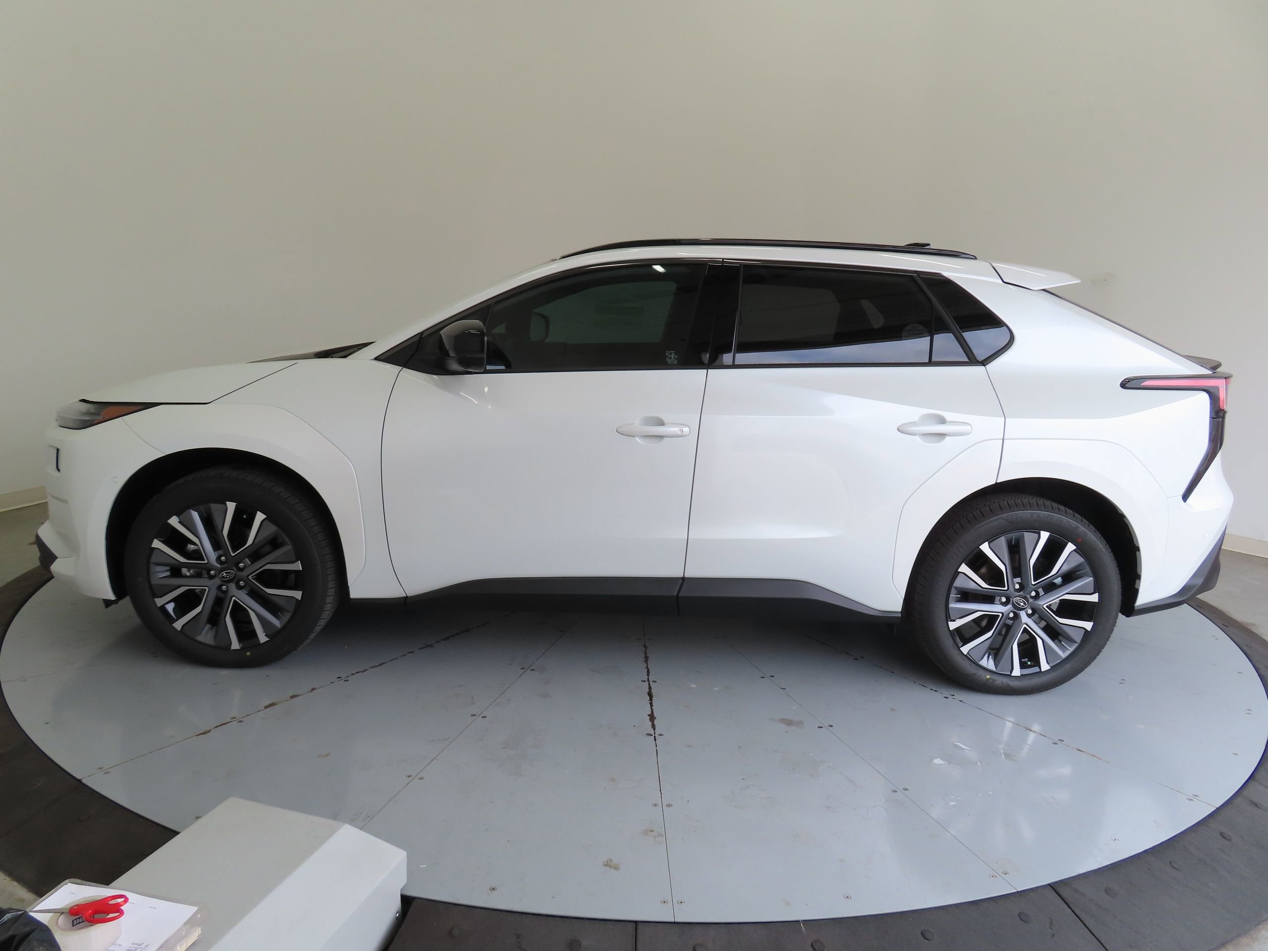 New 2026 Subaru Solterra image 9