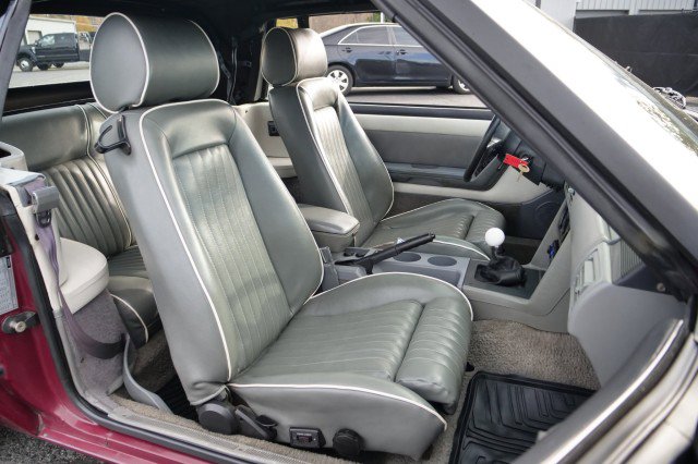 Used 1989 Ford Mustang LX image 35