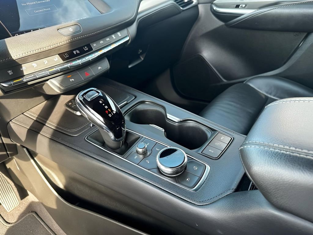 Used 2023 Cadillac XT4 Premium Luxury FWD image 14