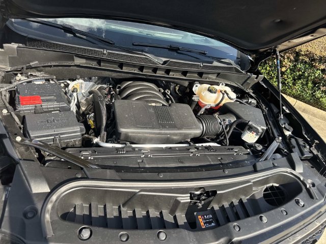 Certified 2024 Cadillac Escalade ESV Sport Platinum w/ LPO, ONYX Package AWD/4WD image 8