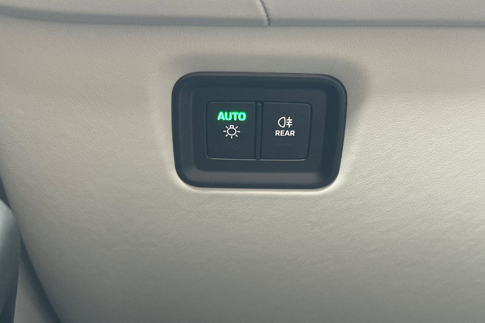 New 2026 Porsche Cayenne Coupe image 35