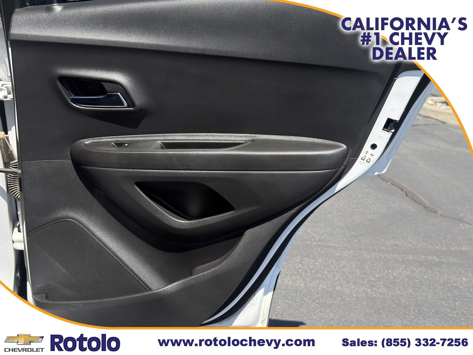Used 2021 Chevrolet Trax LS w/ Tint and Cruise Package FWD image 9