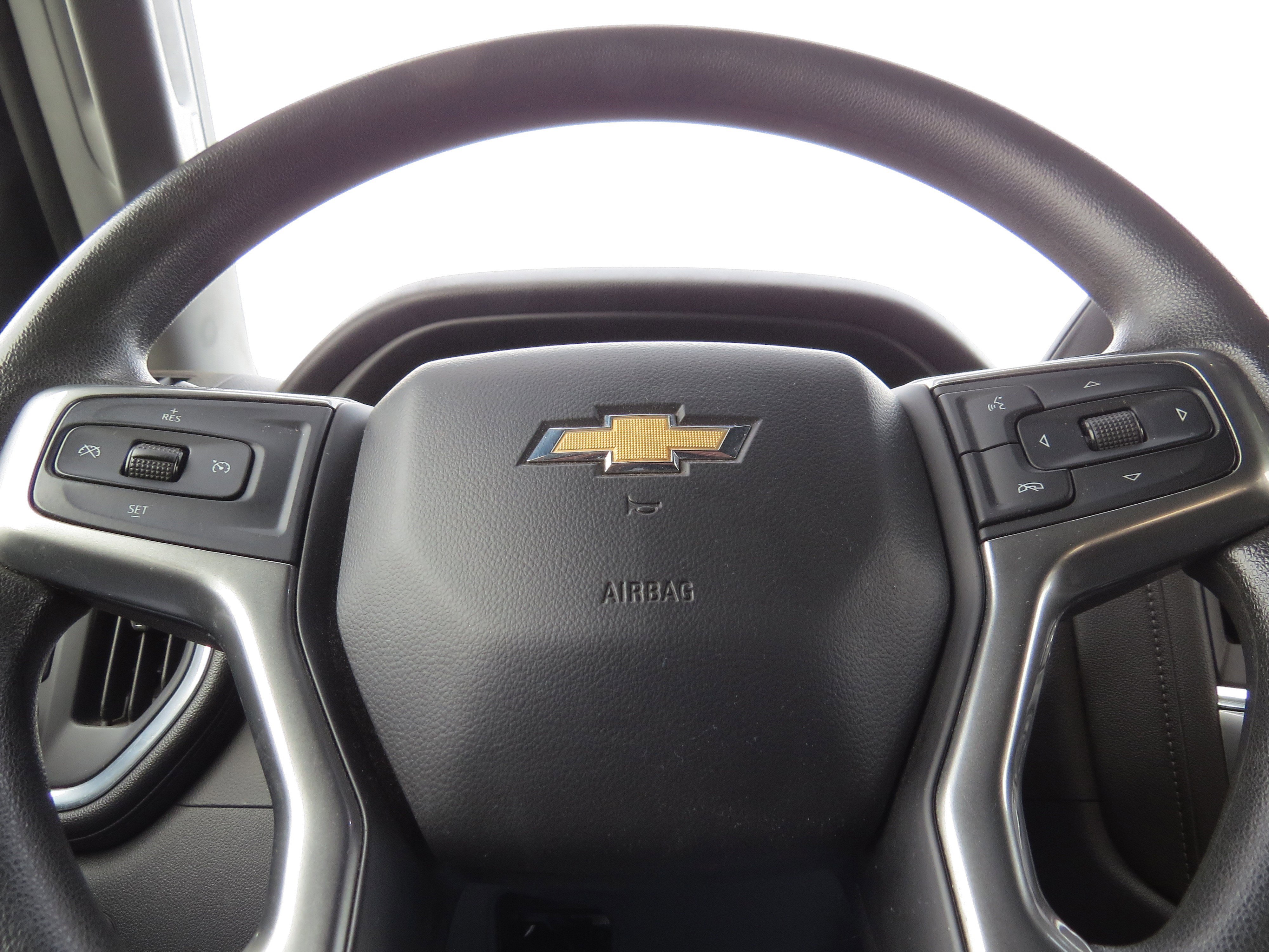 Used 2020 Chevrolet Silverado 1500 LT image 17