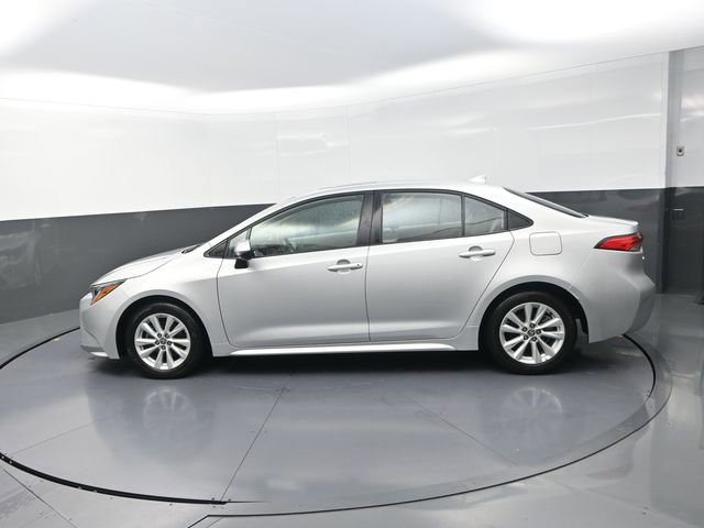 Used 2024 Toyota Corolla LE w/ LE Premium Package FWD image 15