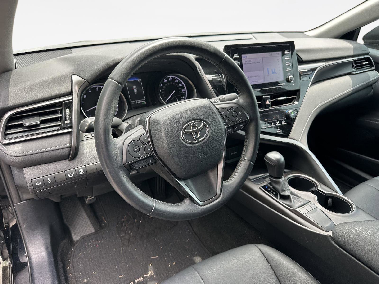 Certified 2022 Toyota Camry SE w/ Convenience Package FWD image 11