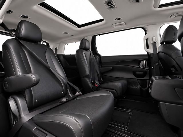 Used 2026 Kia Carnival SX w/ SX Dark Edition Package FWD image 27
