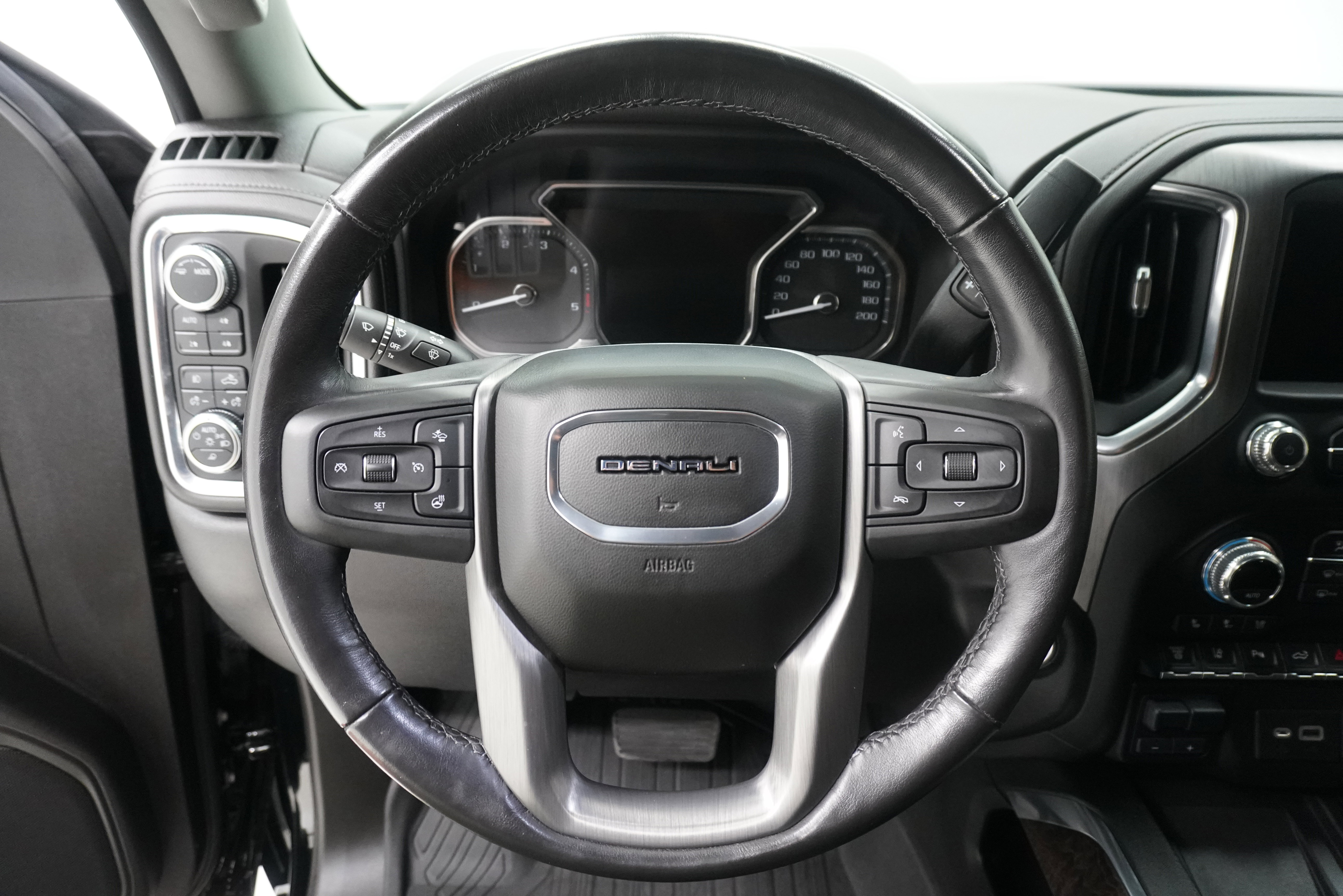 Used 2021 GMC Sierra 2500 Denali w/ Denali Ultimate Package AWD/4WD image 20