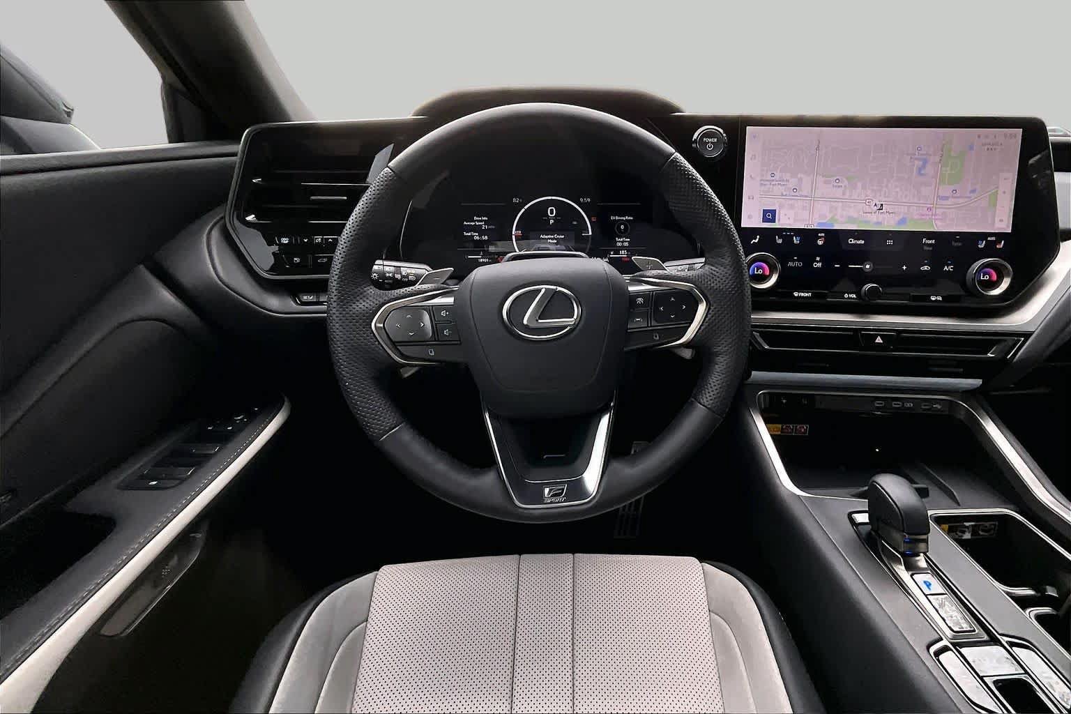 Used 2024 Lexus TX 500h AWD w/ Technology Package image 6