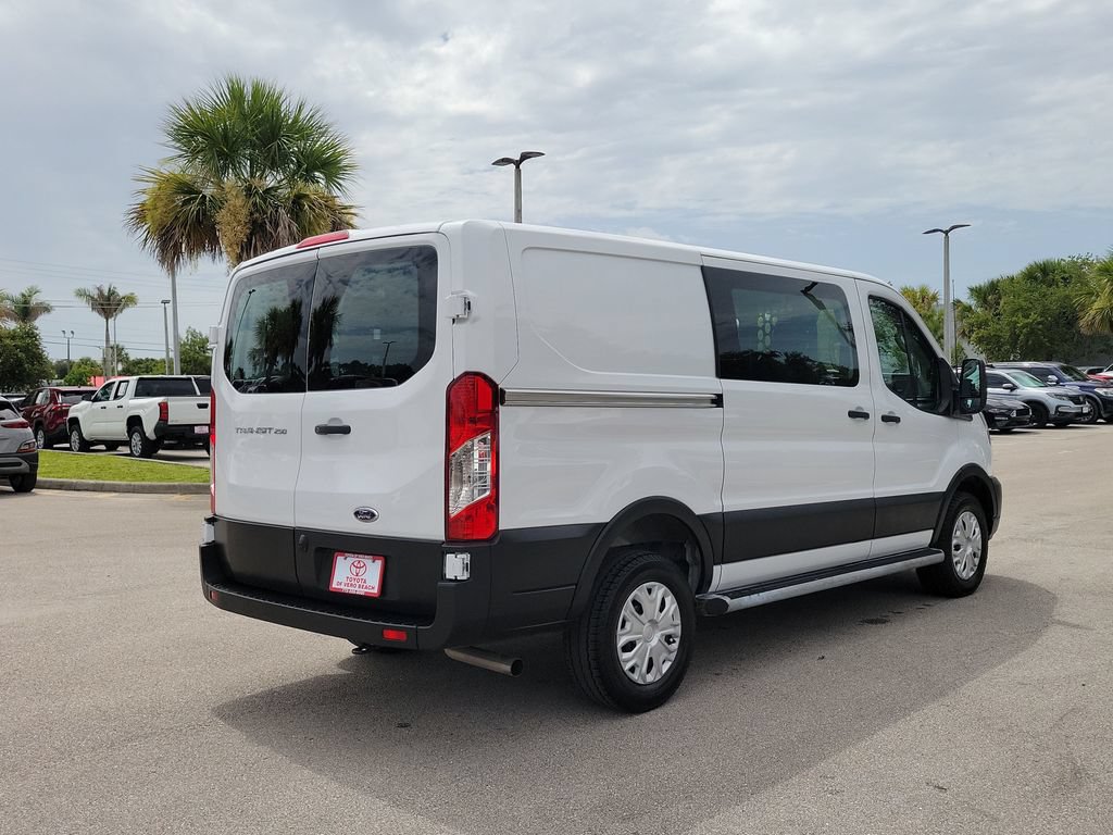 Used 2025 Ford Transit 250 Low Roof w/ Exterior Upgrade Package RWD image 5
