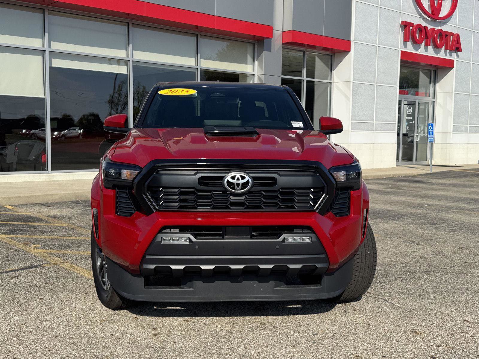 New 2025 Toyota Tacoma TRD Off-Road image 2