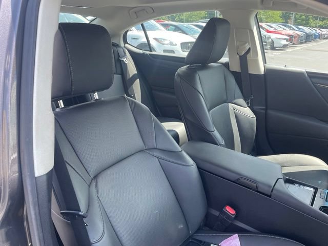 Used 2023 Lexus ES 350 w/ Premium Package FWD image 7