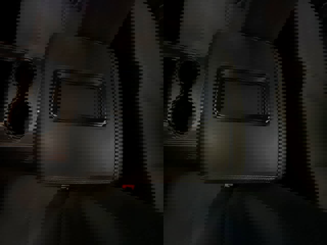 Used 2017 GMC Yukon SLE w/ SLE Value Package image 21