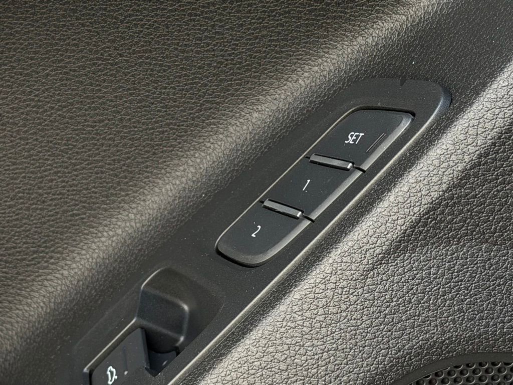New 2025 Audi Q3 2.0T Premium AWD/4WD image 23