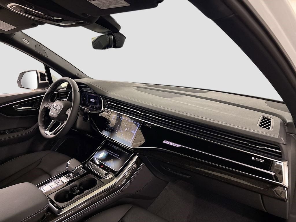 New 2025 Audi Q7 3.0T Premium Plus AWD/4WD image 14