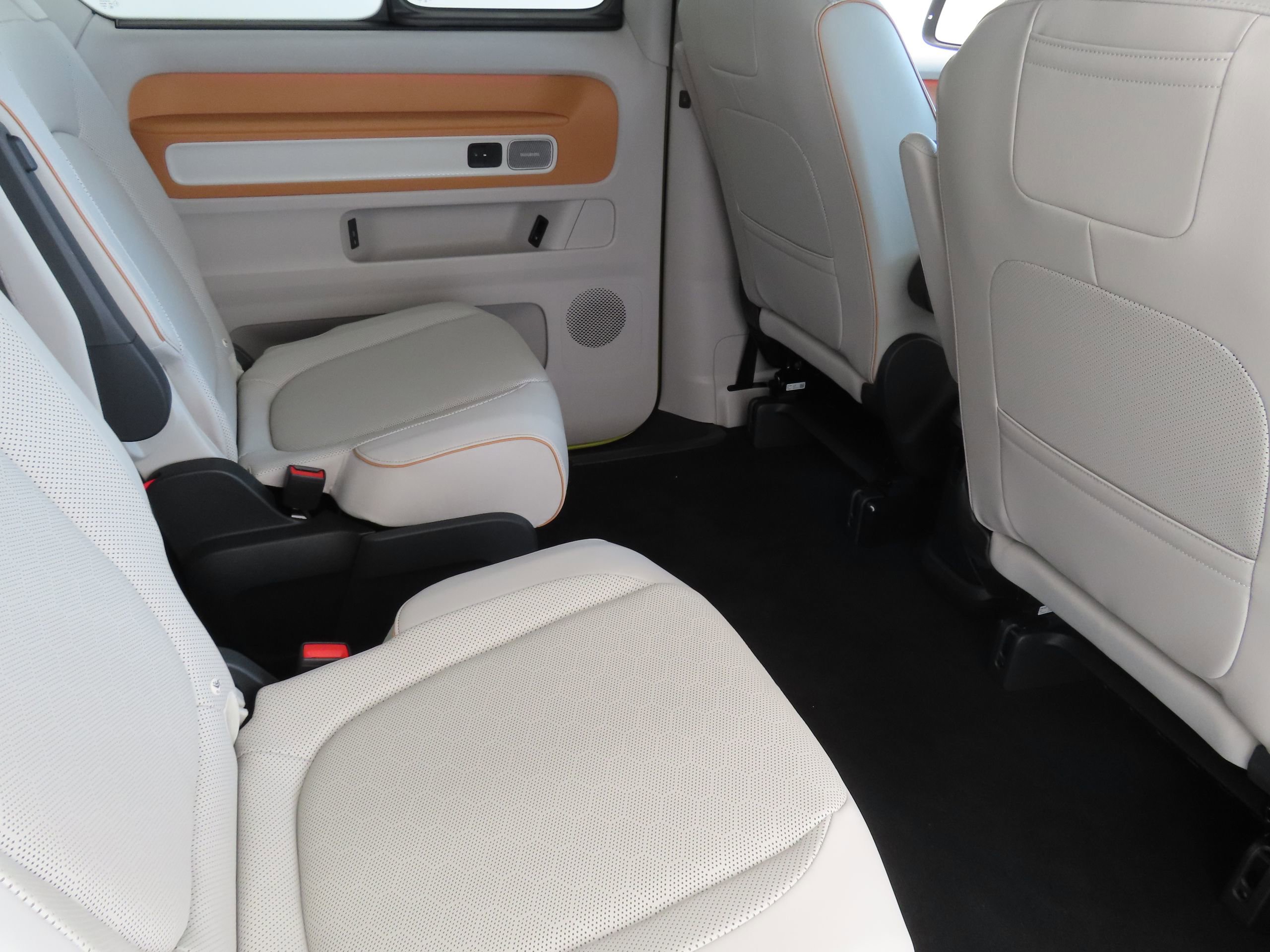 New 2025 Volkswagen ID. Buzz 1st Edition image 24