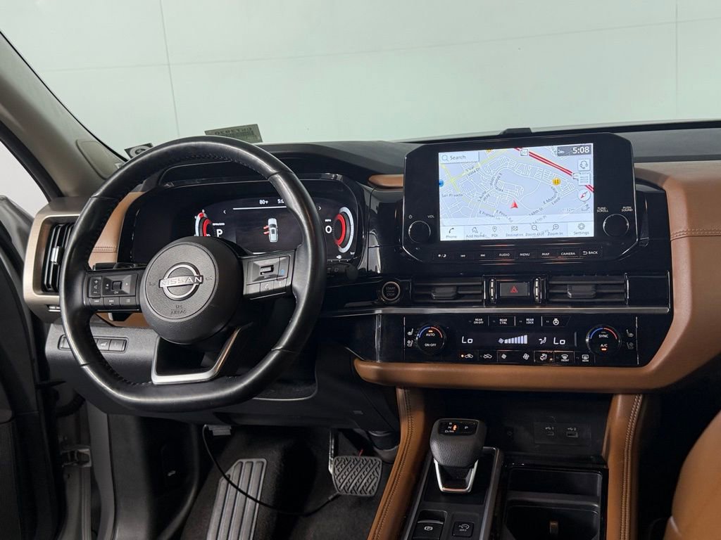Used 2023 Nissan Pathfinder Platinum image 14