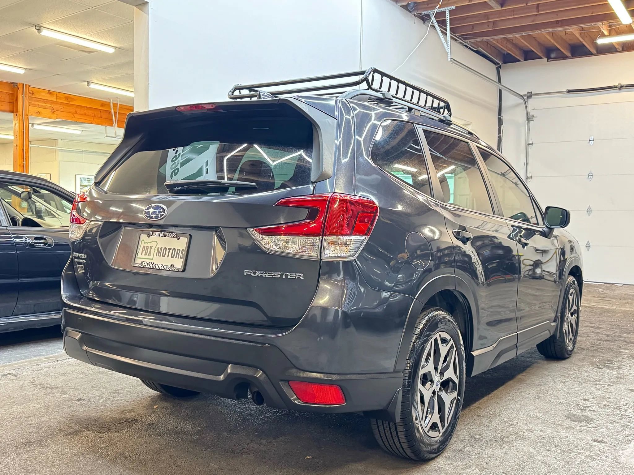 Used 2019 Subaru Forester Premium image 6