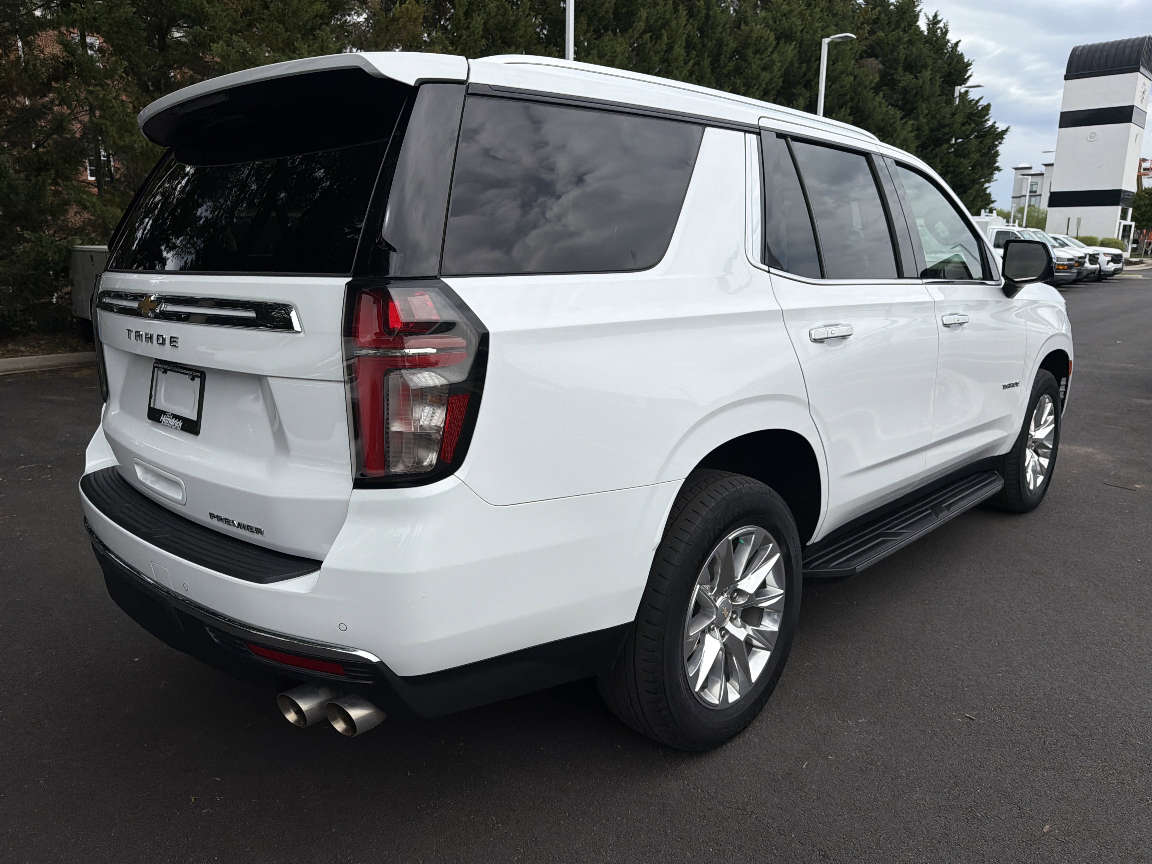 Used 2023 Chevrolet Tahoe Premier AWD/4WD image 10