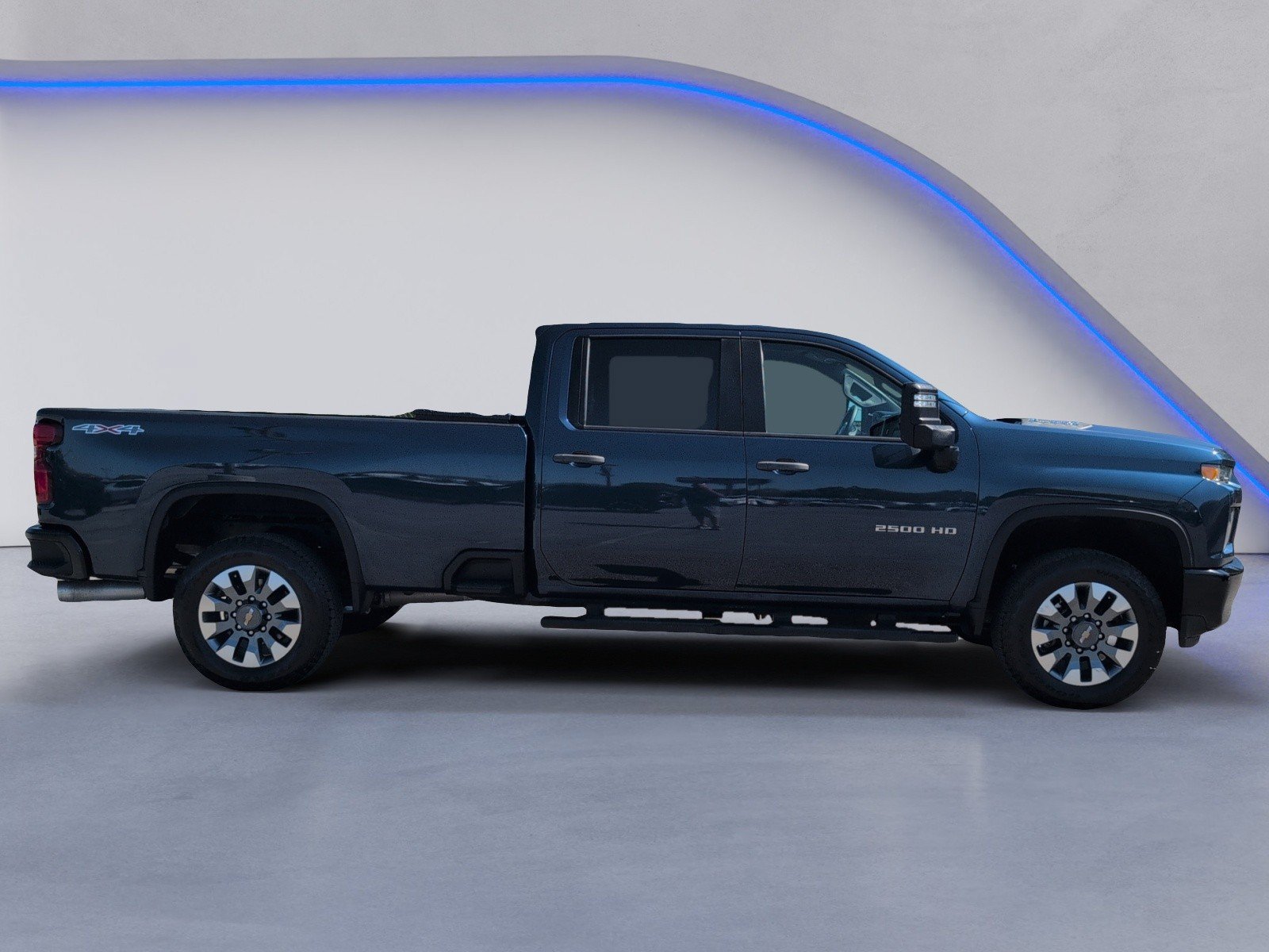 Used 2022 Chevrolet Silverado 2500 Custom w/ Custom Value Package AWD/4WD image 11