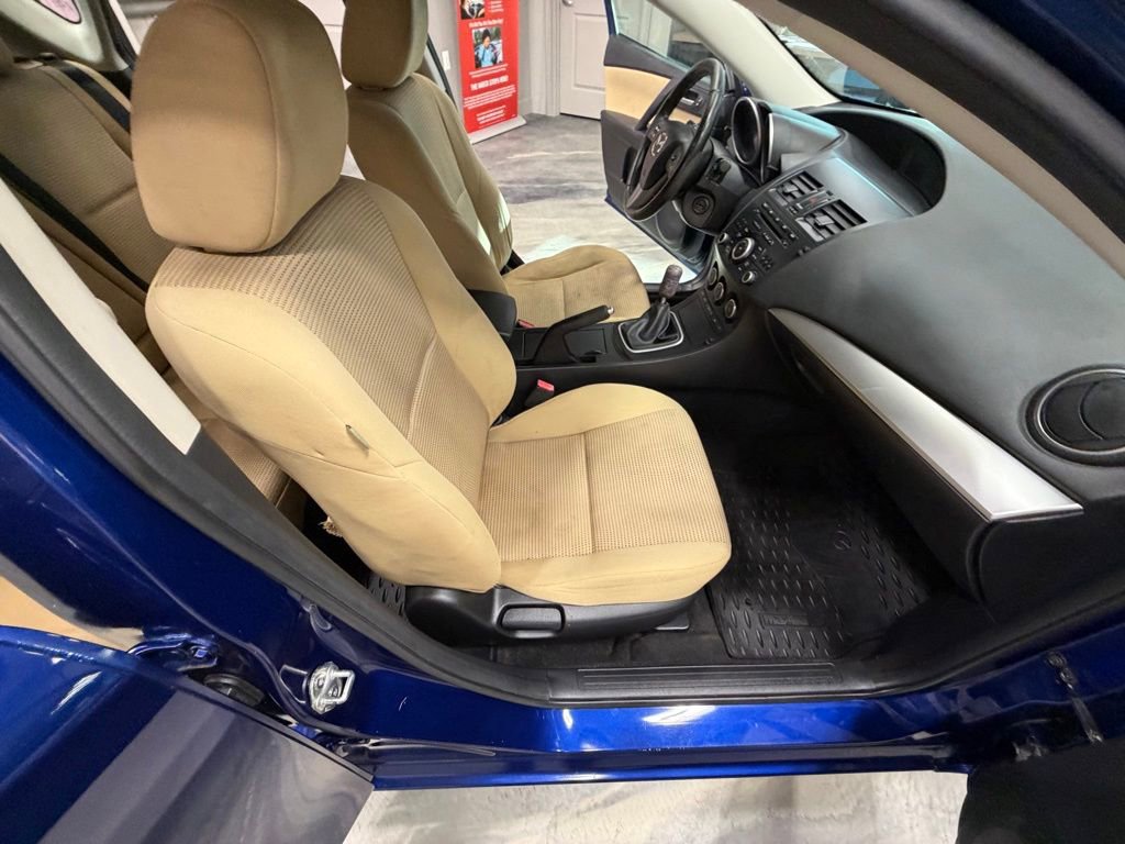 Used 2013 MAZDA MAZDA3 i Touring image 35