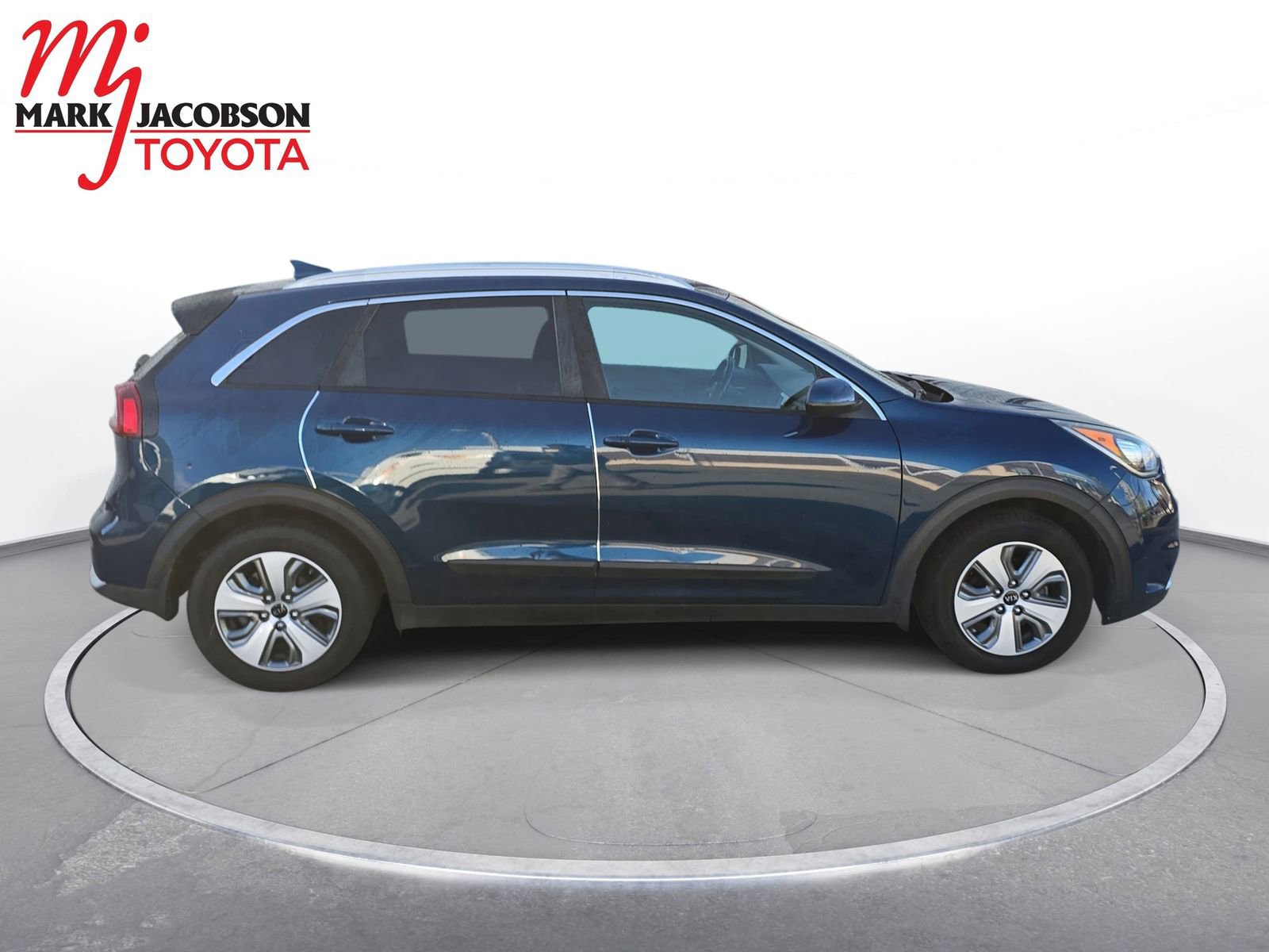Used 2018 Kia Niro LX image 6