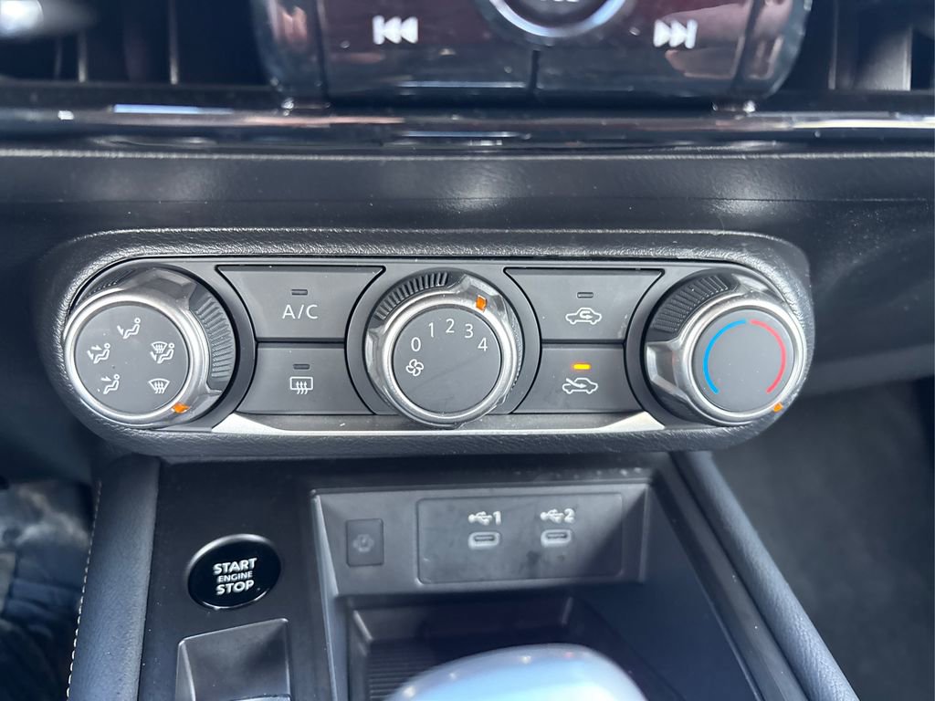 Certified 2025 Nissan Kicks SV image 30