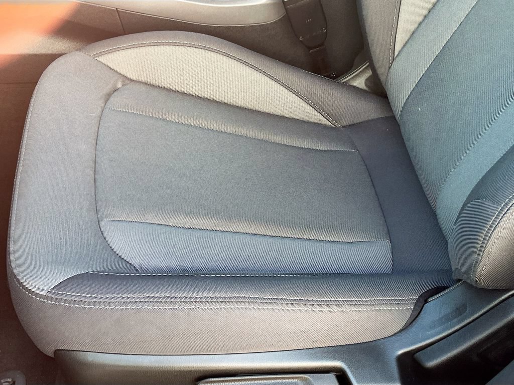 Used 2025 Subaru Crosstrek 2.5i Premium AWD/4WD image 18