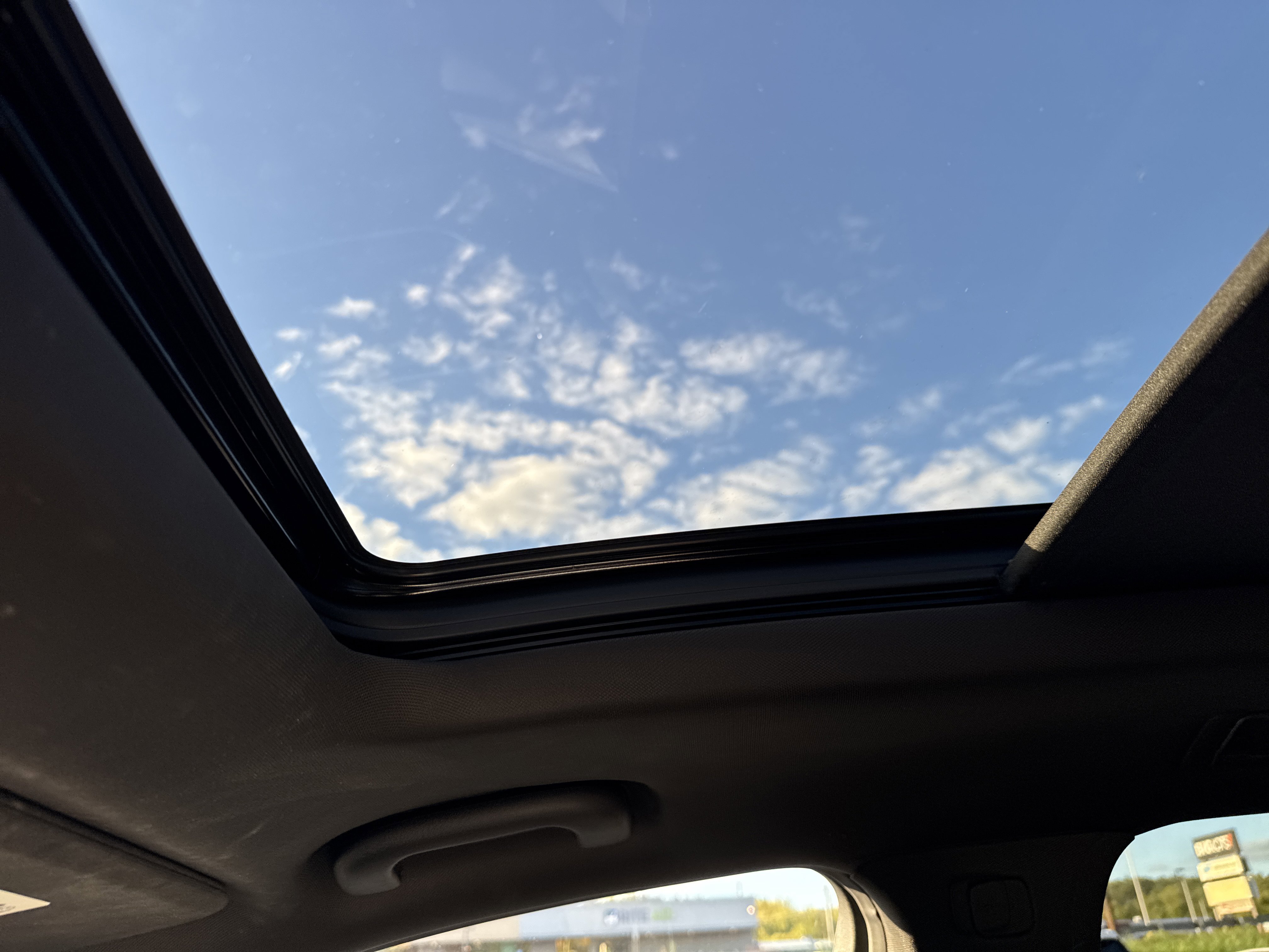 Used 2023 Cadillac XT6 Premium Luxury image 30