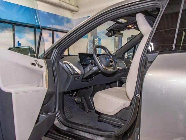 Certified 2025 BMW iX xDrive50 w/ Premium Package image 11