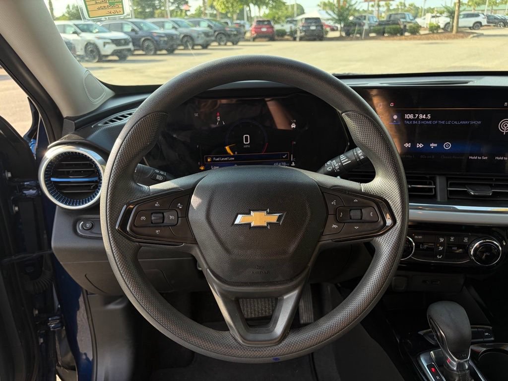 Used 2024 Chevrolet Trax LT FWD image 14