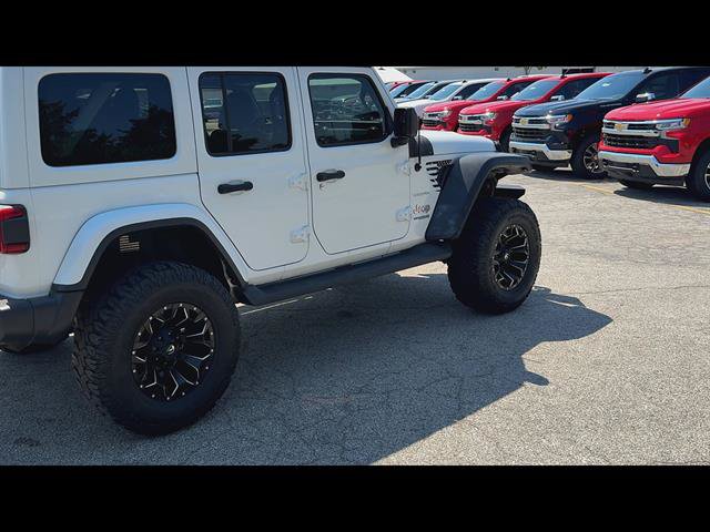 Used 2018 Jeep Wrangler Unlimited Sahara w/ Dual Top Group AWD/4WD image 36