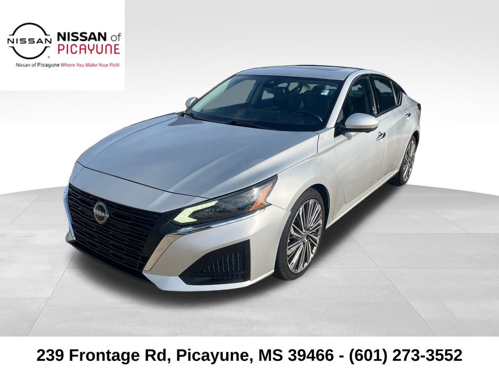 Used 2023 Nissan Altima 2.5 SL FWD 360° Tour