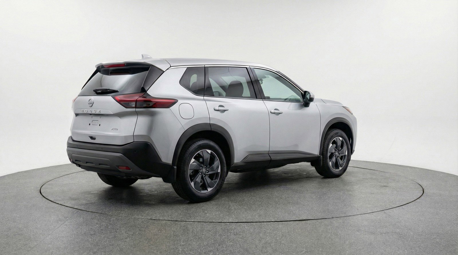 Used 2025 Nissan Rogue SV image 9