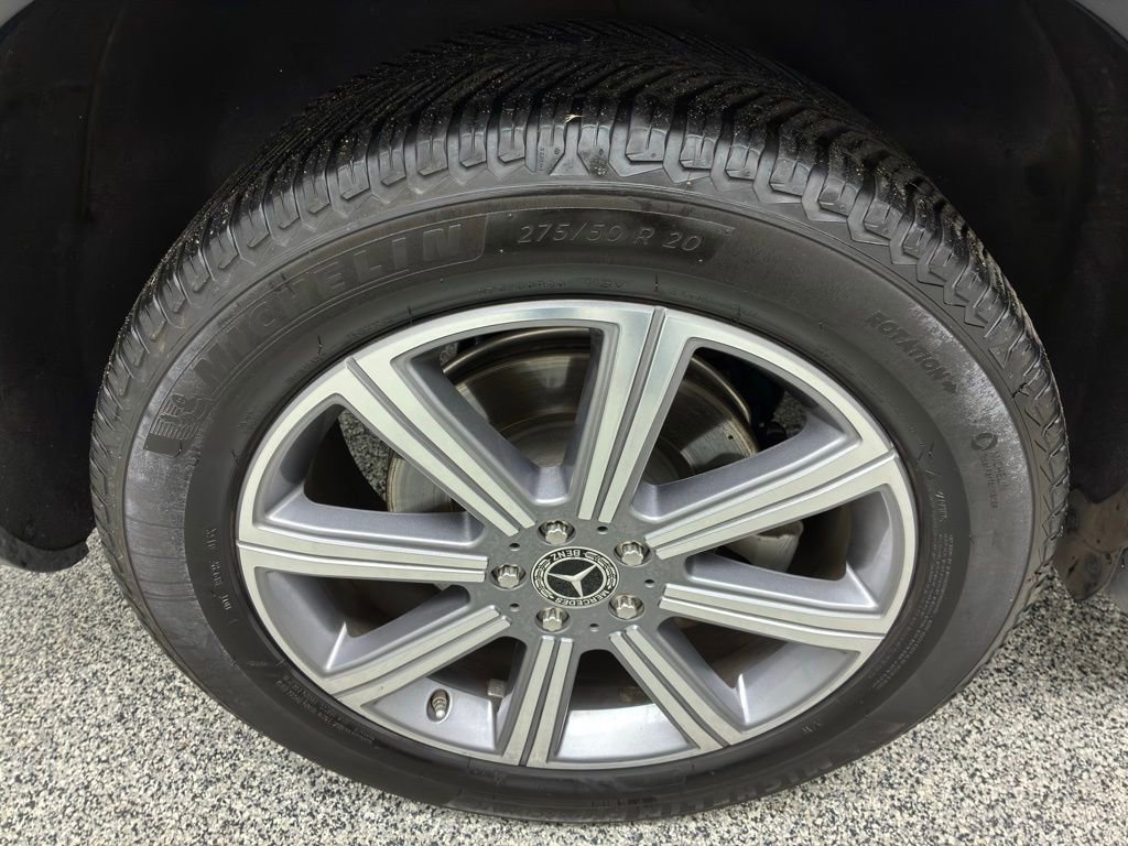 Used 2022 Mercedes-Benz GLS 450 4MATIC image 14