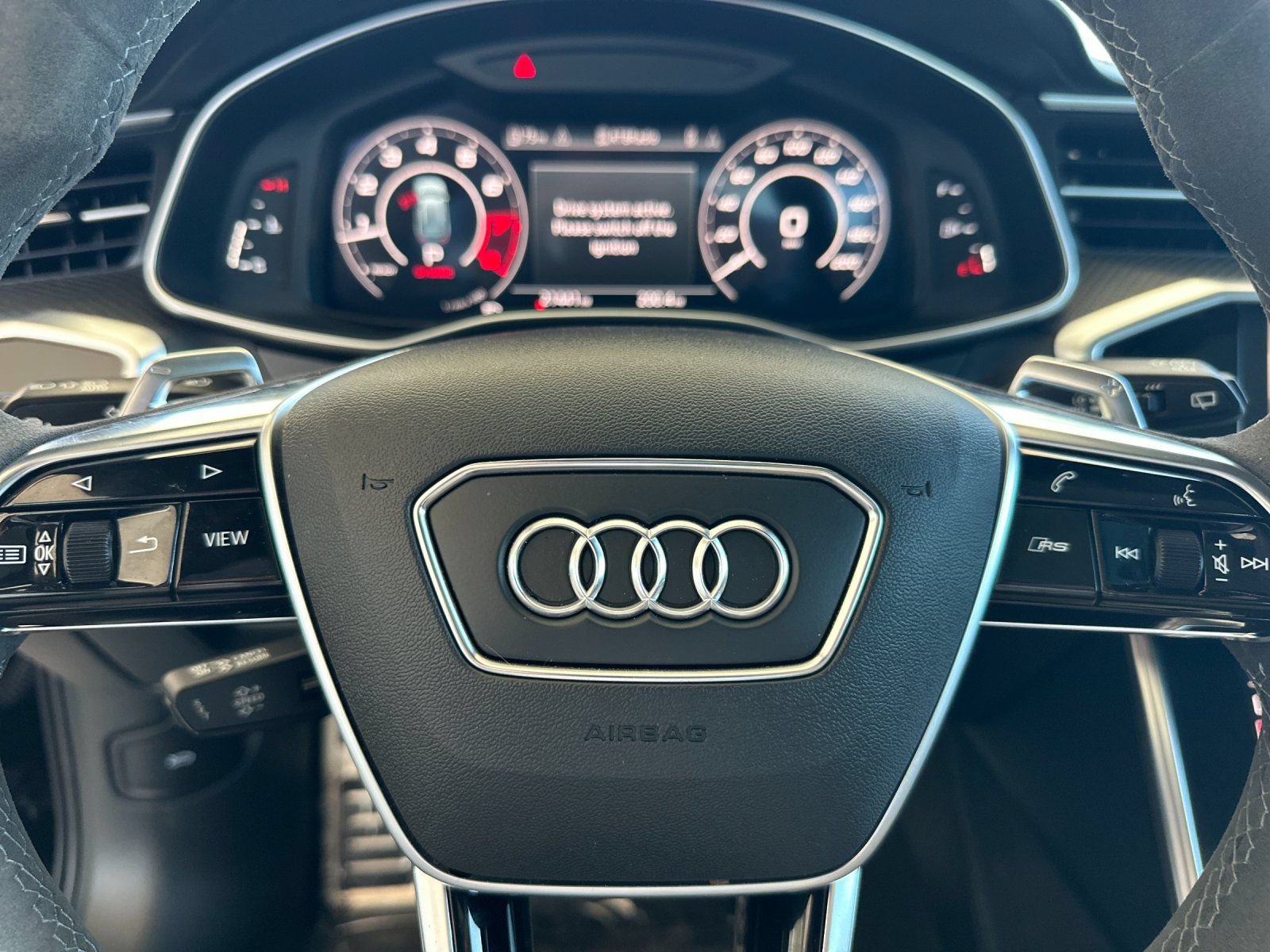 Used 2022 Audi RS 6 AWD/4WD image 24