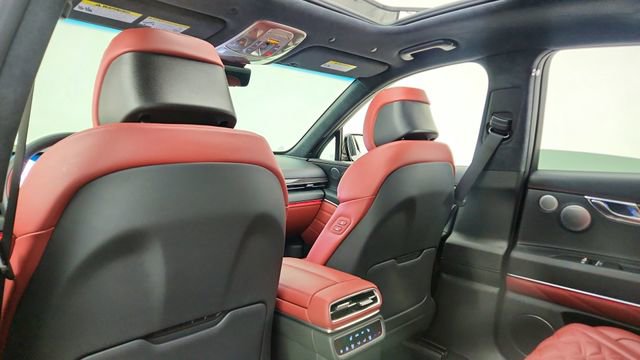Used 2025 Genesis GV80 3.5T e-SC AWD/4WD image 30