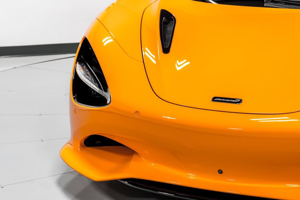 Used 2026 McLaren 750S RWD image 36