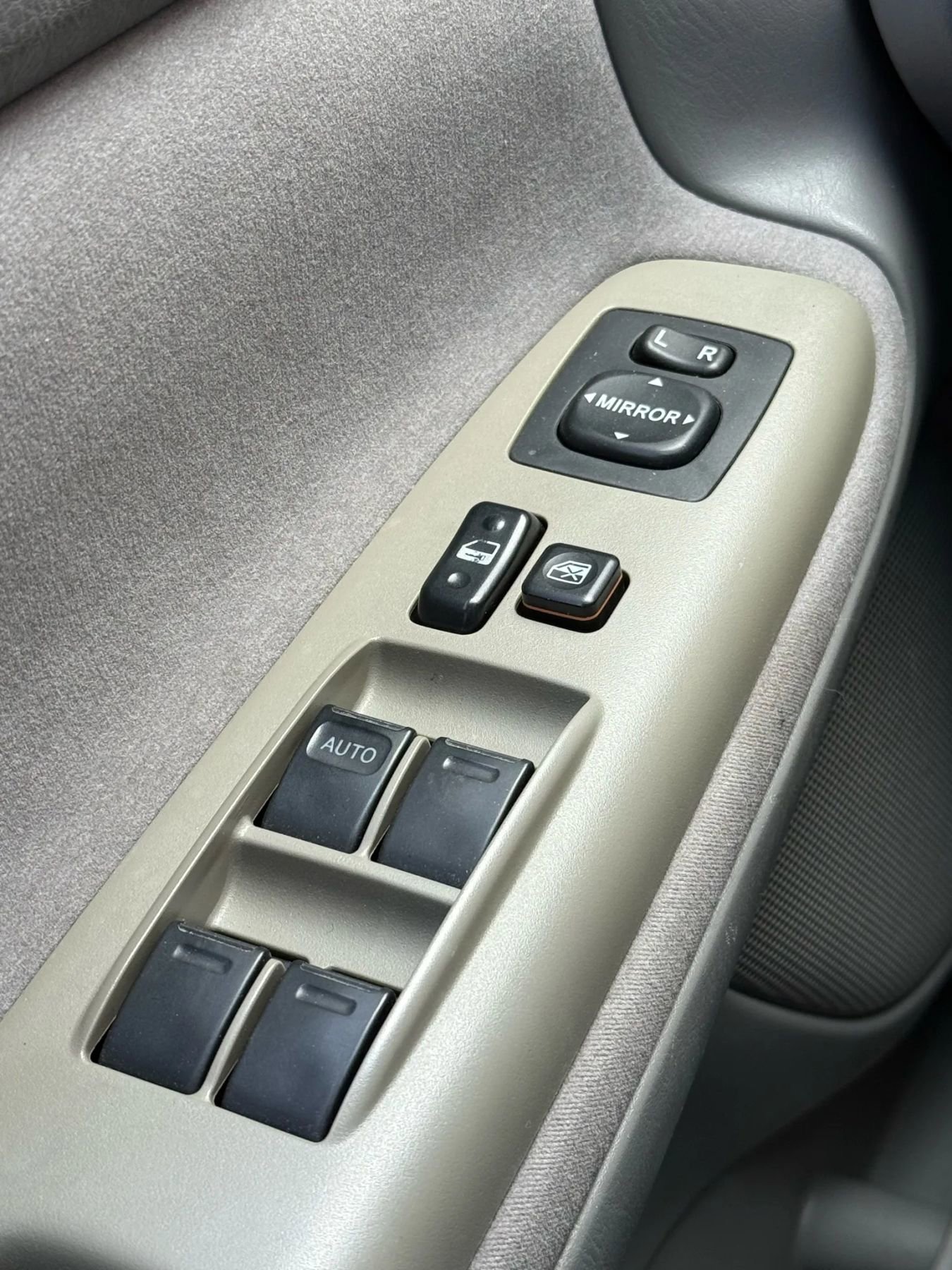 Used 2002 Toyota Camry LE image 26