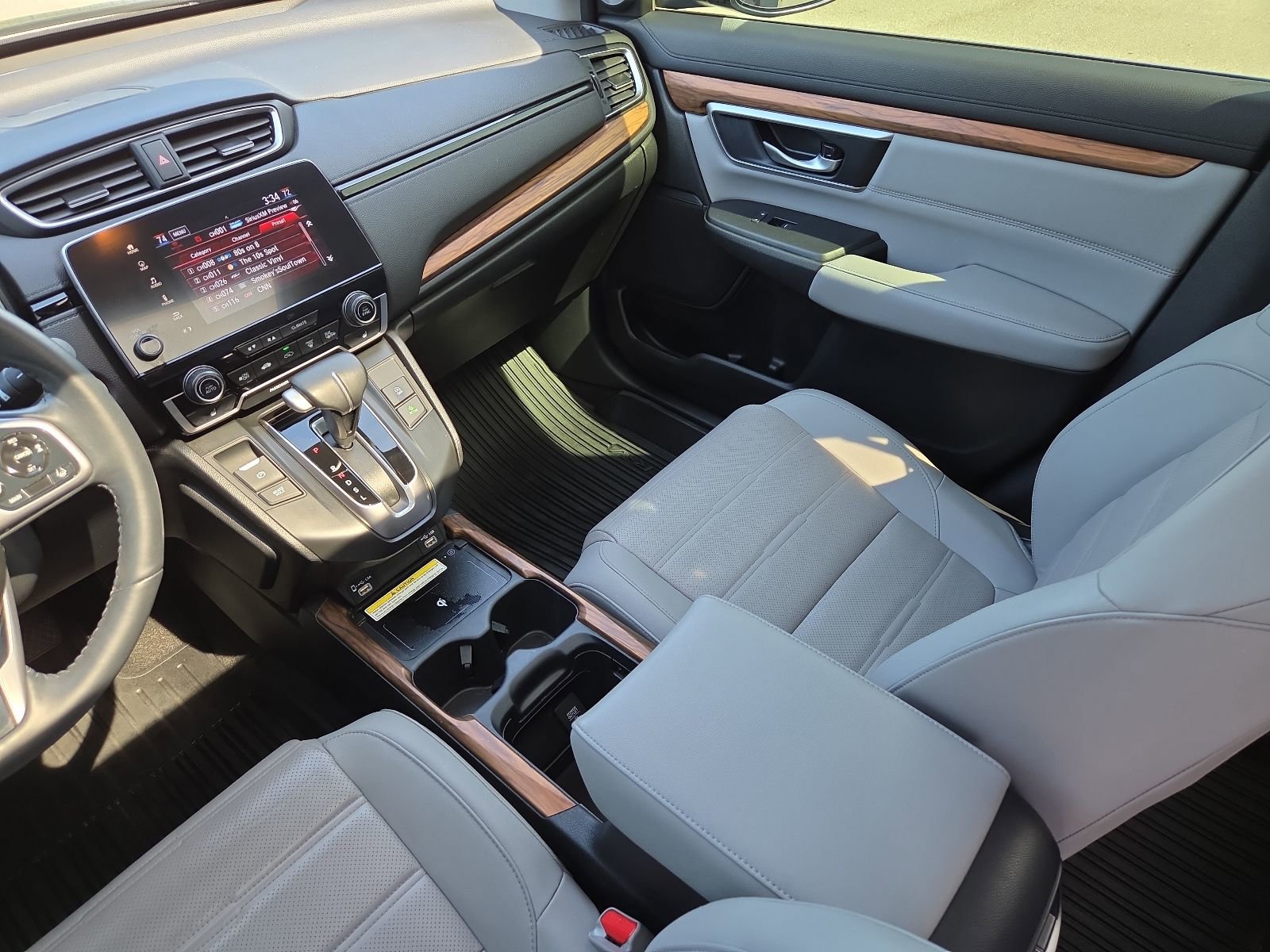 Used 2020 Honda CR-V Touring image 12