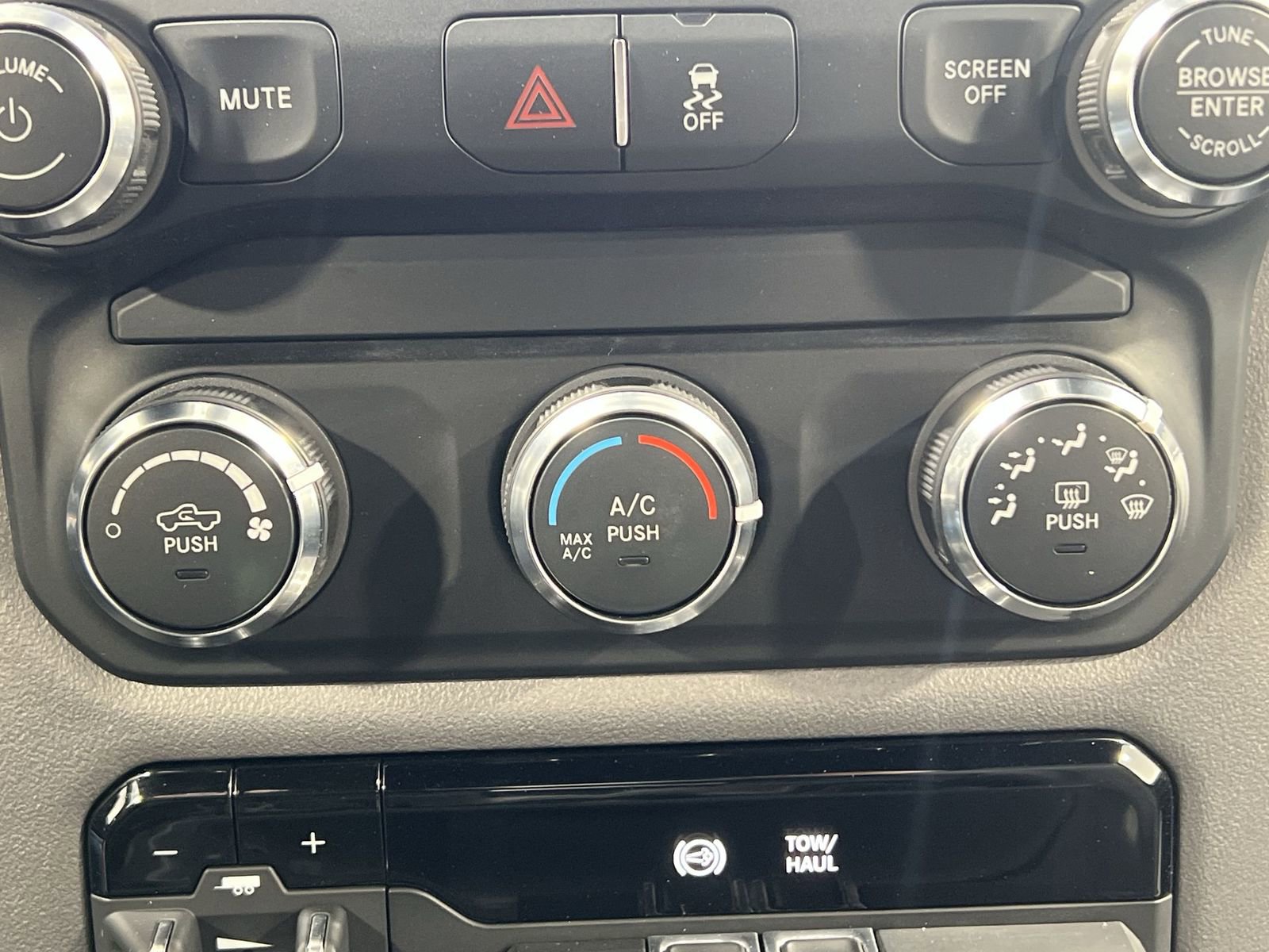 Used 2024 RAM 2500 Big Horn image 18