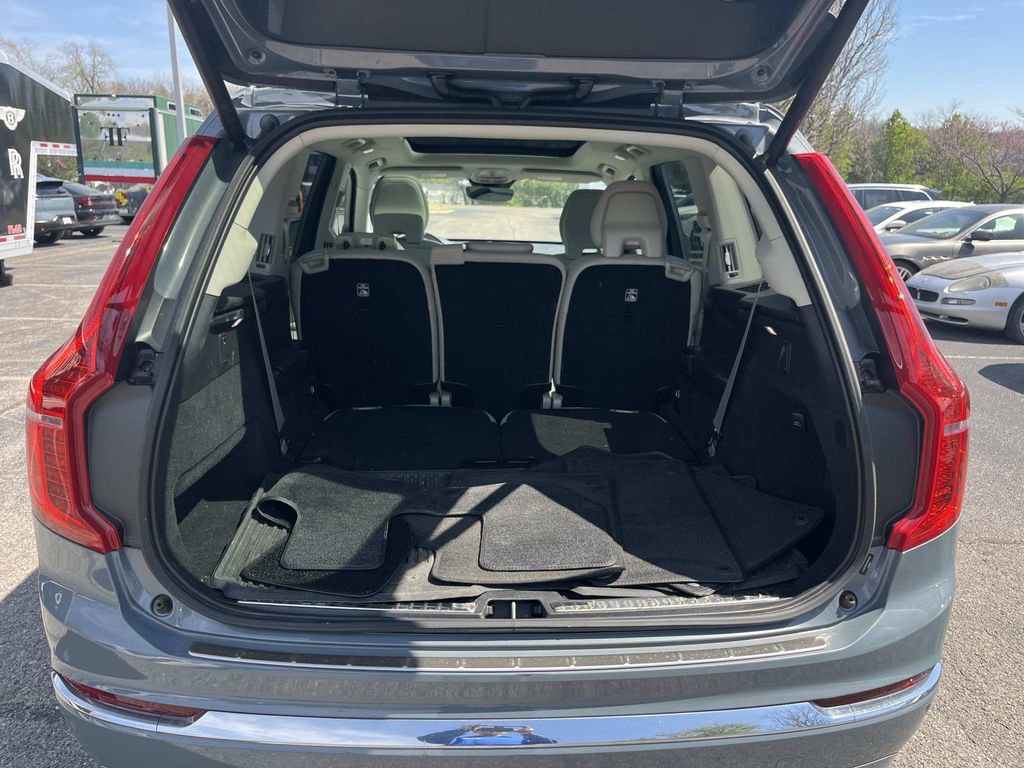 Used 2023 Volvo XC90 B6 Plus w/ Protection Package Premier AWD/4WD image 12