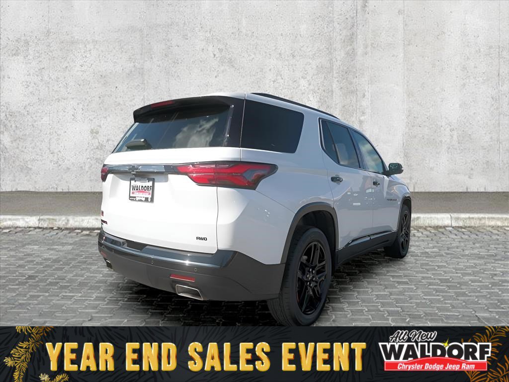 Used 2024 Chevrolet Traverse Premier w/ Redline Edition image 2