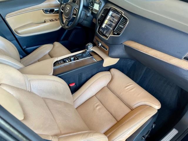Used 2017 Volvo XC90 T6 Inscription w/ Vision Package image 15