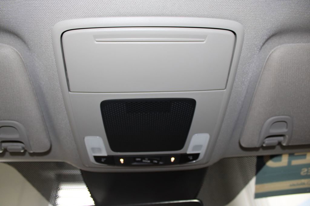 Used 2023 Honda Pilot EX-L image 39