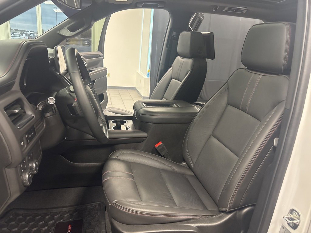 Used 2024 Chevrolet Tahoe RST image 31