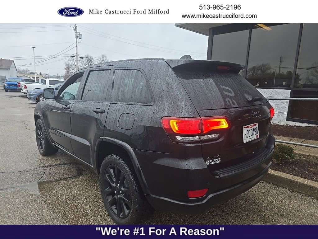 Used 2019 Jeep Grand Cherokee Altitude image 4