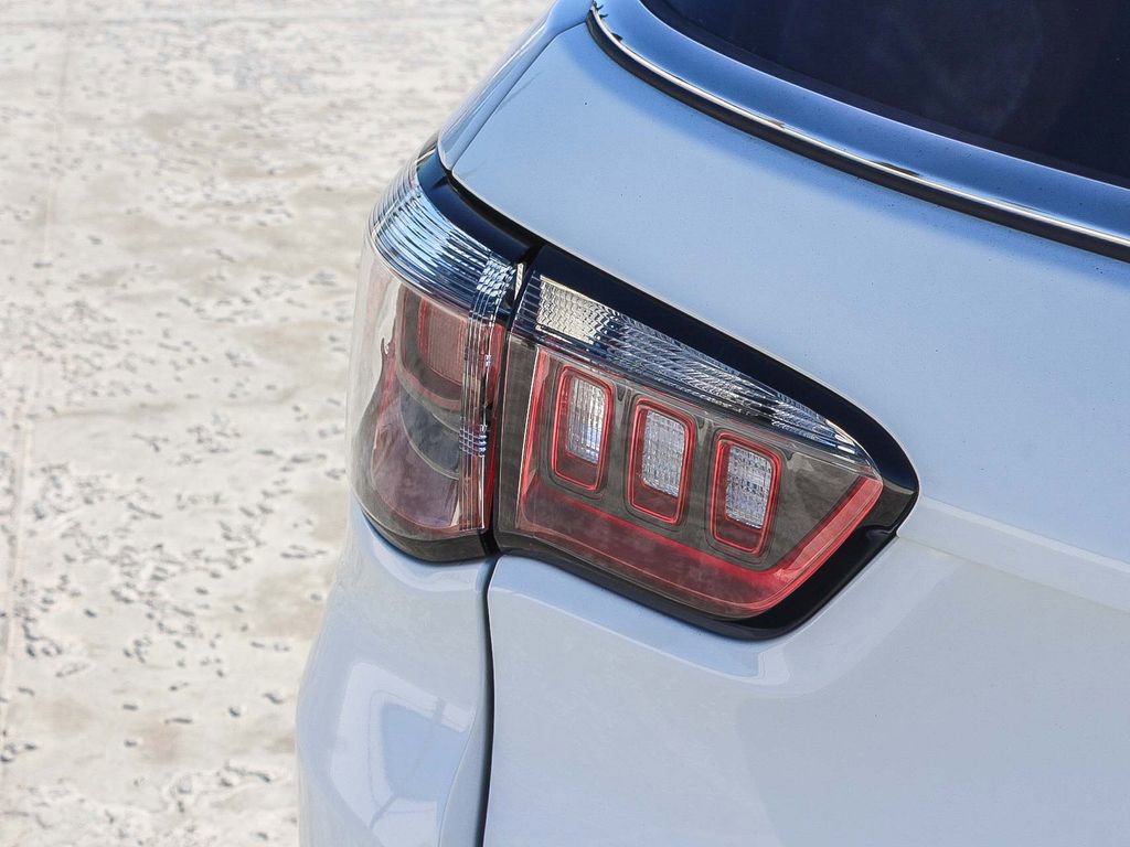 Used 2022 Jeep Compass Latitude image 7