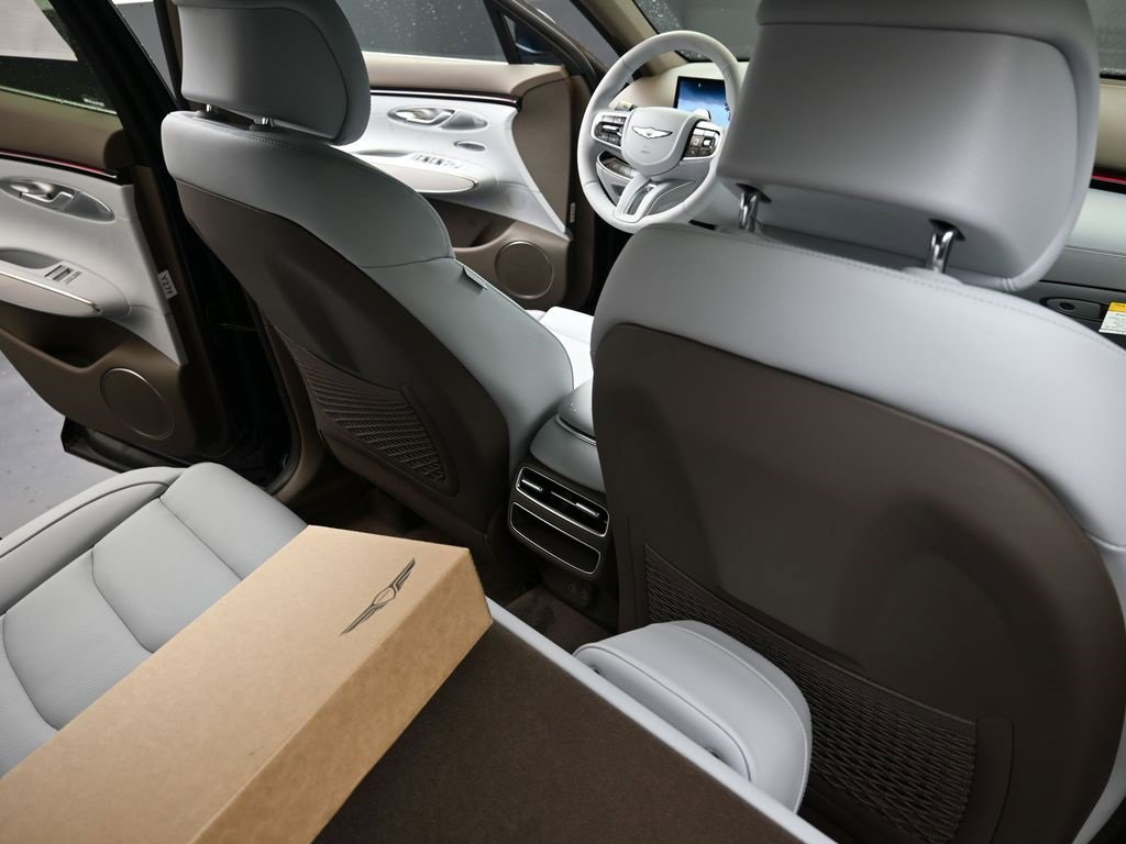 New 2026 Genesis GV70 2.5T Advanced image 15