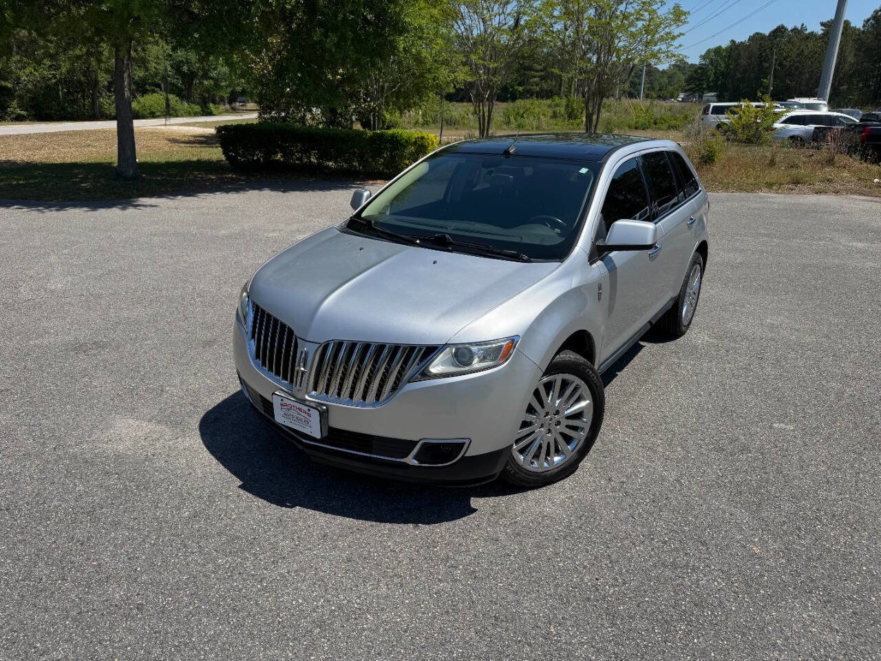 Used 2011 Lincoln MKX AWD w/ 102A Rapid Spec Order Code image 32