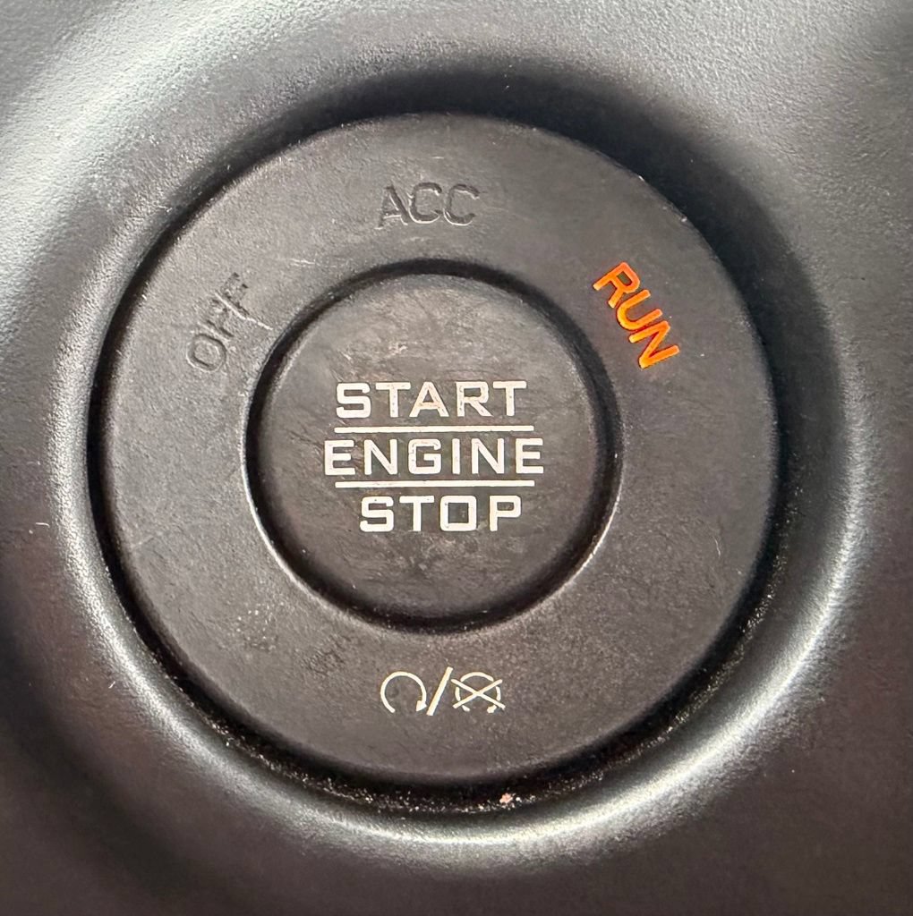 Used 2021 Jeep Wrangler Unlimited Sahara AWD/4WD image 21
